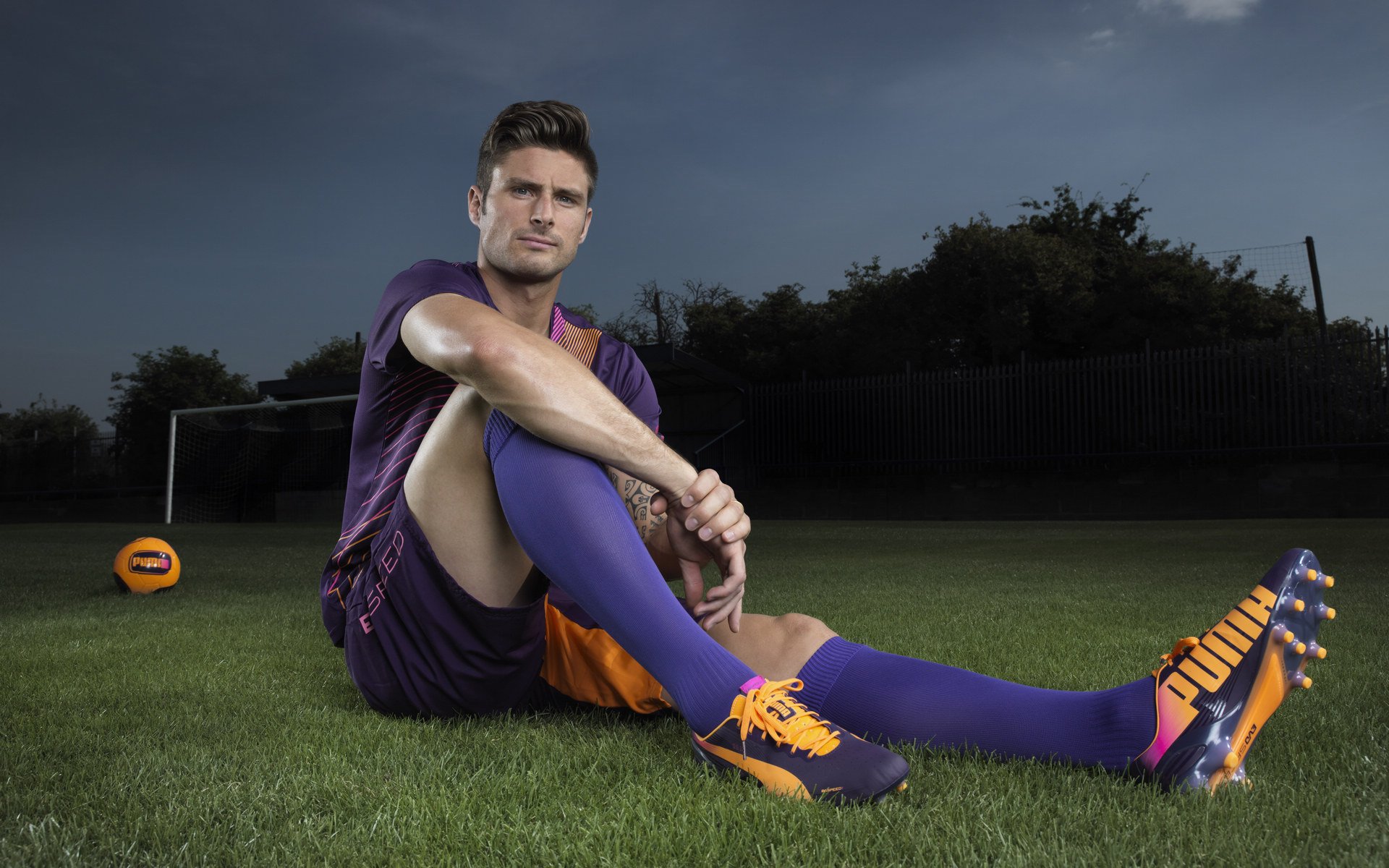 基层足球教练队伍专业化不足，作为足球教练应该具备什么素养